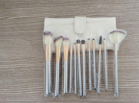 Buy Persian Make-up Brush Suit - Premium Rice White Brushes | EpicMustHaves